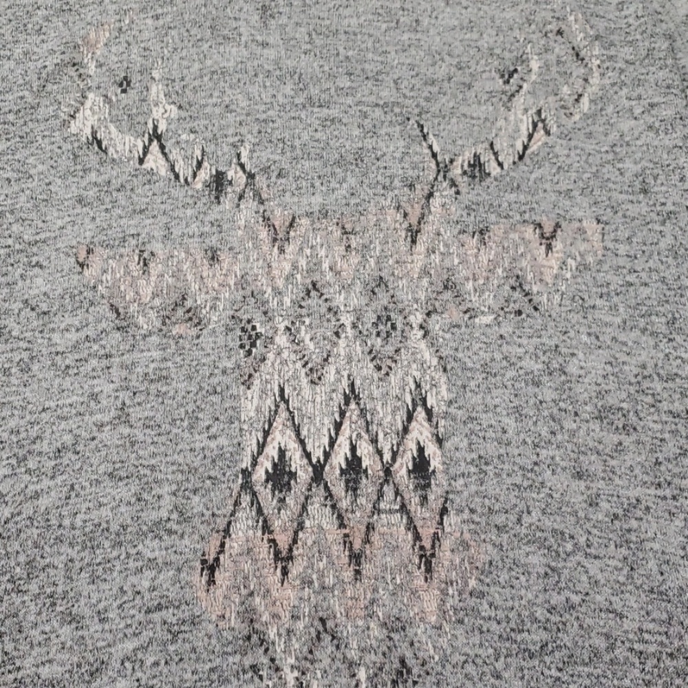 Long sleeve deer design Maurices Top